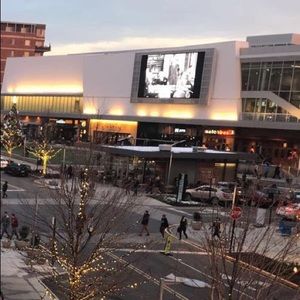 Meet your Posher, Hasset